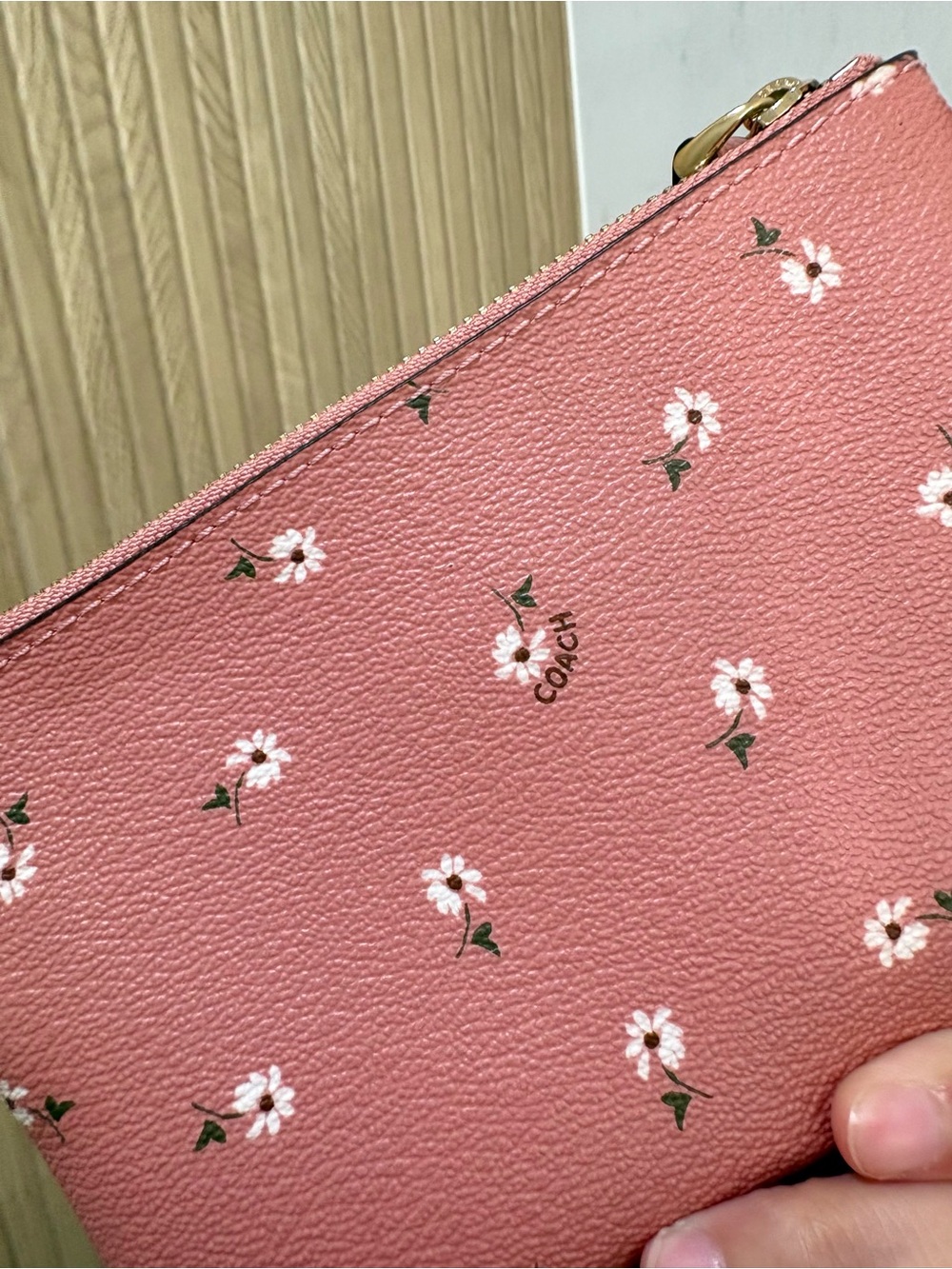 Coach Wristlet Wallet Pink Gold With Floral Print MSRP $125 NEW - Picture 4 of 8